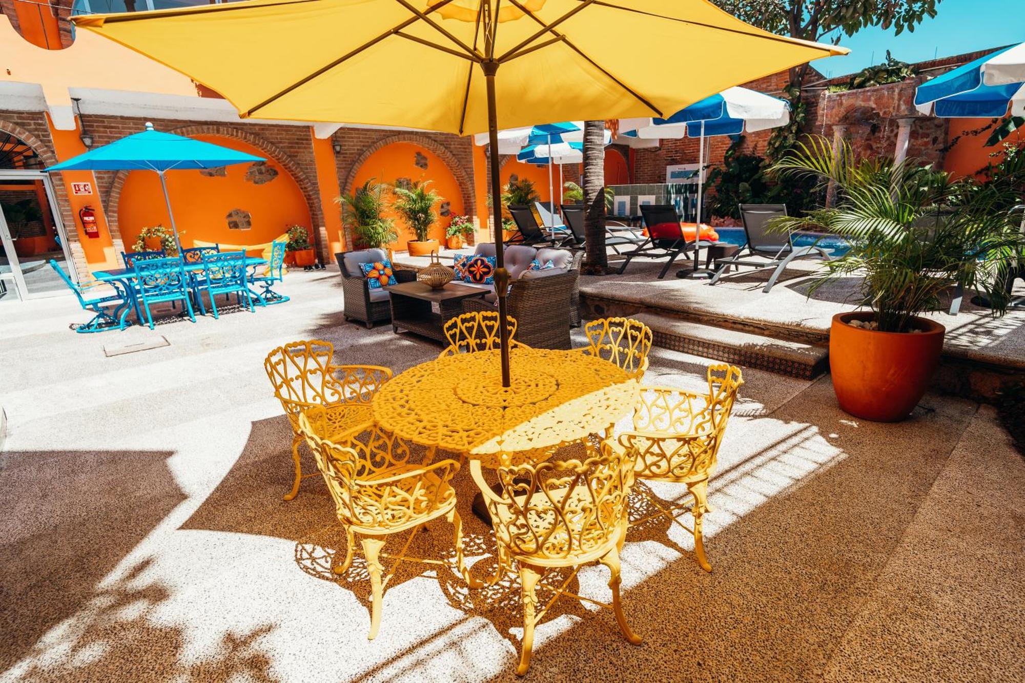 Boutique Hotel & Suites Hacienda Lord Twigg Пуерто-Вальярта Екстер'єр фото