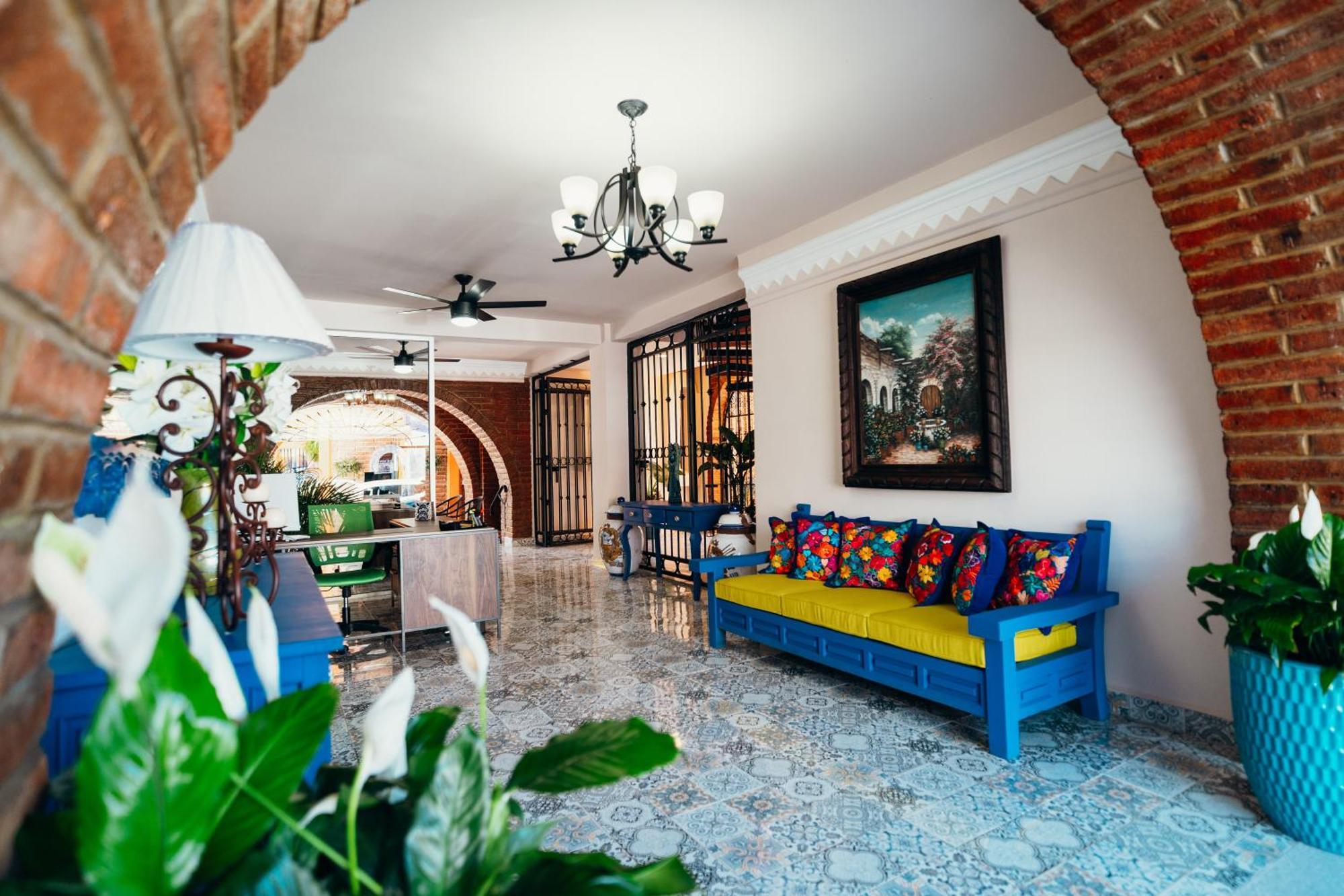 Boutique Hotel & Suites Hacienda Lord Twigg Пуерто-Вальярта Екстер'єр фото